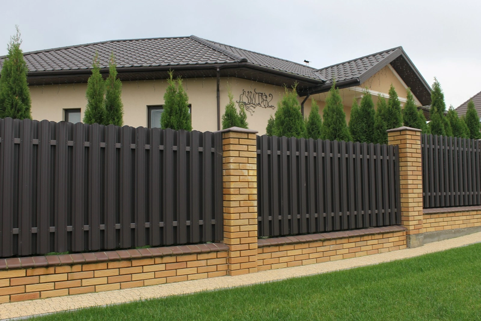 Заборы и ограждения